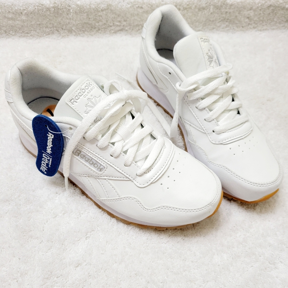 Reebok classic leather shoes 7 new